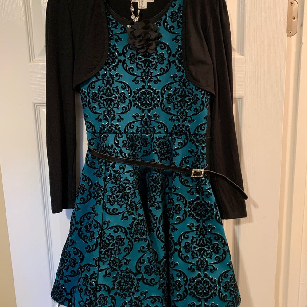 Knit Works girls size 16 holiday or special occasion dress